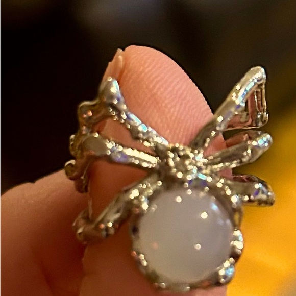 Vintage Spider Ring - Picture 1 of 3